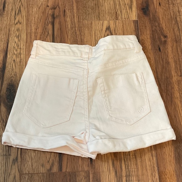 Indigo Rein Women's Light Cream Jean Shorts - Picture 3 of 3